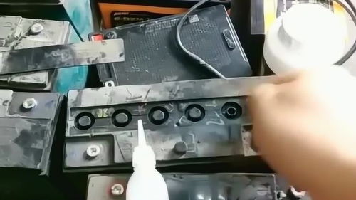 電動(dòng)車(chē)充電超過(guò)12小時(shí)不轉(zhuǎn)綠燈,電瓶嚴(yán)重發(fā)熱,專業(yè)老師傅教你這樣做